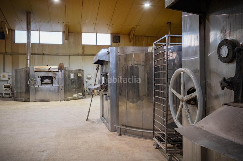 Foto 0bdc35da-7f67-453c-b003-2b0a56dcc812. Nau industrial a Centro - Sagrario Granada