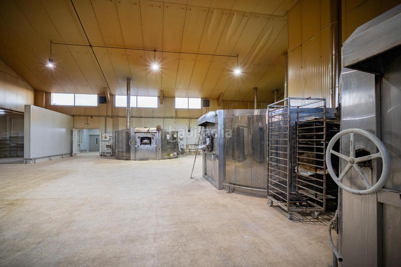 Foto b6db1a56-c150-4041-94ef-f2fa14ec5f1b. Nau industrial a Centro - Sagrario Granada