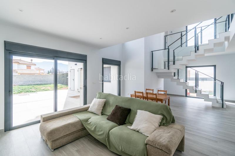 Foto f7fc9404-0917-4d2f-ab61-61fe505265b4. Chalet  nueva construcción . 5 dormitorios ,3 baños. en Otura