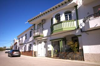 Casa adossada  Calle camino real. Oportunidad para inversores y particulares!! pozo alcón, jaén.