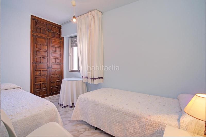 Foto 066627d0-e85f-4be1-b3a1-472d63d61574. Piso en camino pelaillo del 15 piso en primera linea con terraza y dos cocheras en Motril