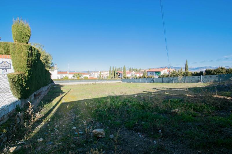 Foto 1995fd0a-287b-46d0-9647-d5e0413ae1d3. Terreny residencial a calle rosa 2 a Barrio de la Vega Monachil