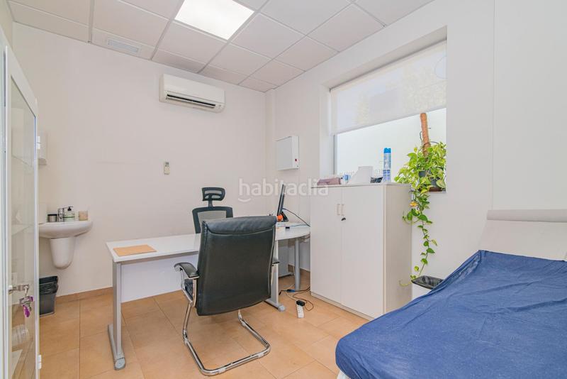 Foto 6bcefeab-6ace-459a-abb1-cef69df97806. Local commercial dans Av. F. Garcia Lorca - Nueva Estación Autobuses Granada