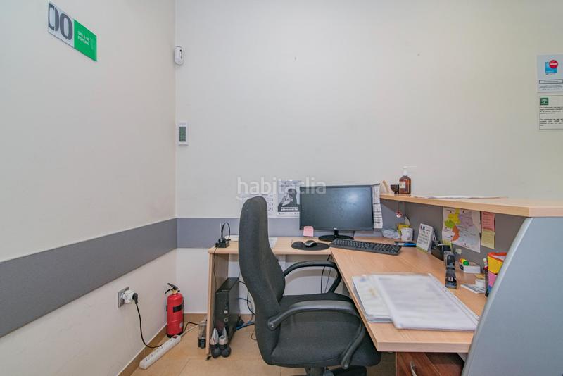 Foto e8cb1d97-9f8b-4577-9106-e17d7318fca5. Local commercial dans Av. F. Garcia Lorca - Nueva Estación Autobuses Granada