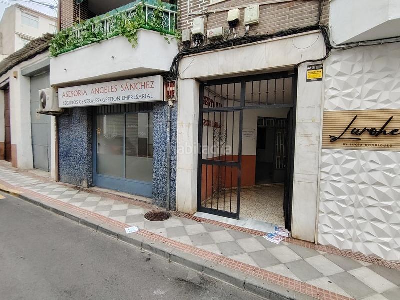 Foto 0e3457a9-ca85-48e0-96d6-51ad9889c2dd. Local comercial se vende local junto a correos en Atarfe
