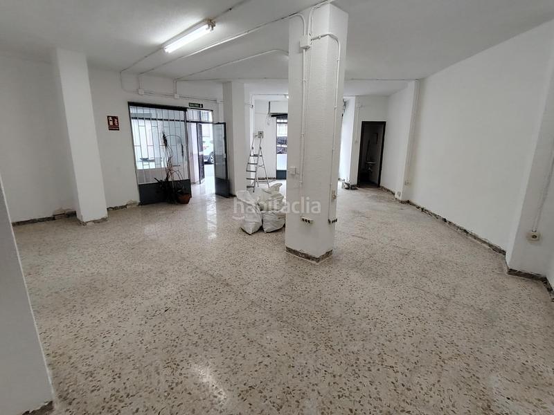 Foto 862d1911-04ad-4f4f-abf2-40c58e03376b. Local comercial se vende local junto a correos en Atarfe