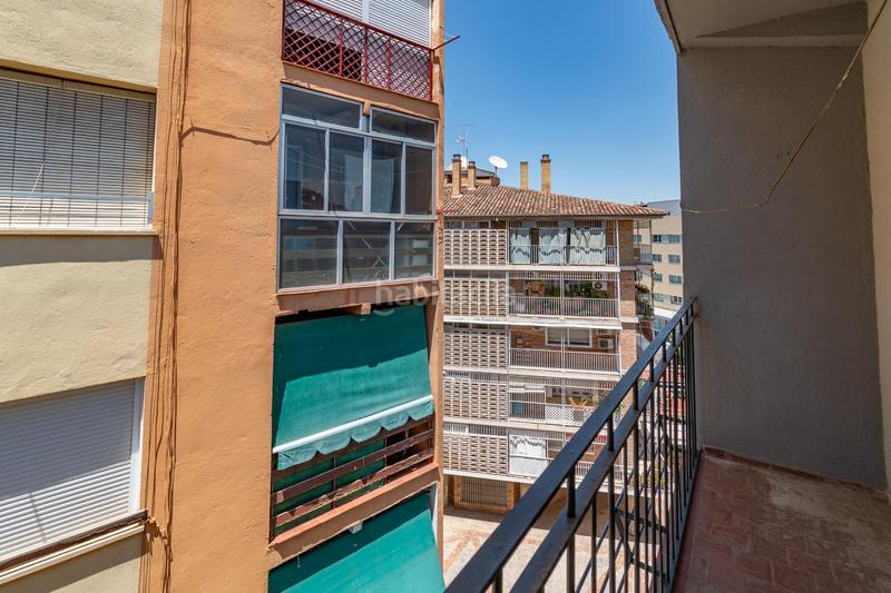 Foto 59d55047-85bb-4410-b375-4057462b8ee1. Piso luminoso piso en avenida barcelona en Barrio de Zaidín Granada
