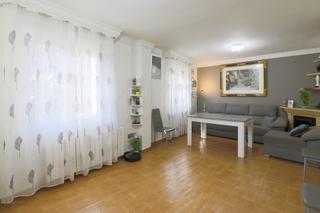 Casa a Barrio de la Vega. Magnífica casa en monachil