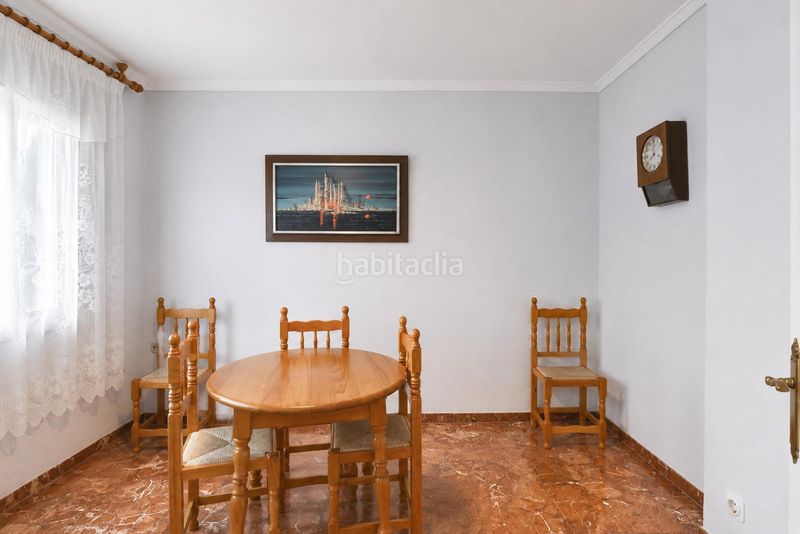 Foto 41ab79ee-ecf6-4714-8b7b-3b41b7ecf7f3. Casa adossada a andalucia 111 a Padul