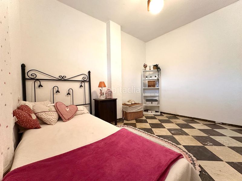 Foto ac4a8fda-f030-46ec-b35d-bc4b4706fd14. Pis amb aparcament piscina a Cenes de la Vega