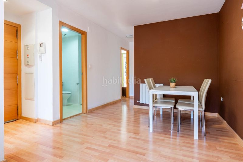 Foto a6300148-8d19-4538-b1e5-eaf91c5c4c1a. Pis a calle leon felipe a La Zubia Ciudad Zubia (La)