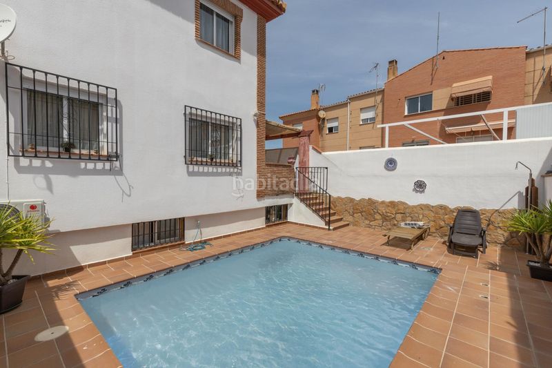 Foto 3ac0a4b8-ad5f-44d6-aad6-a8908b322383. Casa aparellada amb calefacció aparcament piscina a Gójar