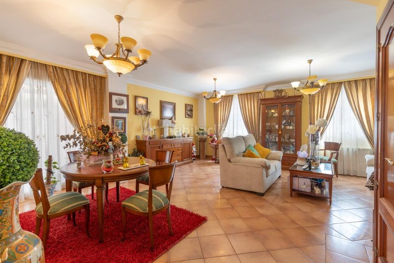 Foto 8a83f693-538b-4966-aa19-41ce46dcb21c. Casa aparellada amb calefacció aparcament piscina a Gójar