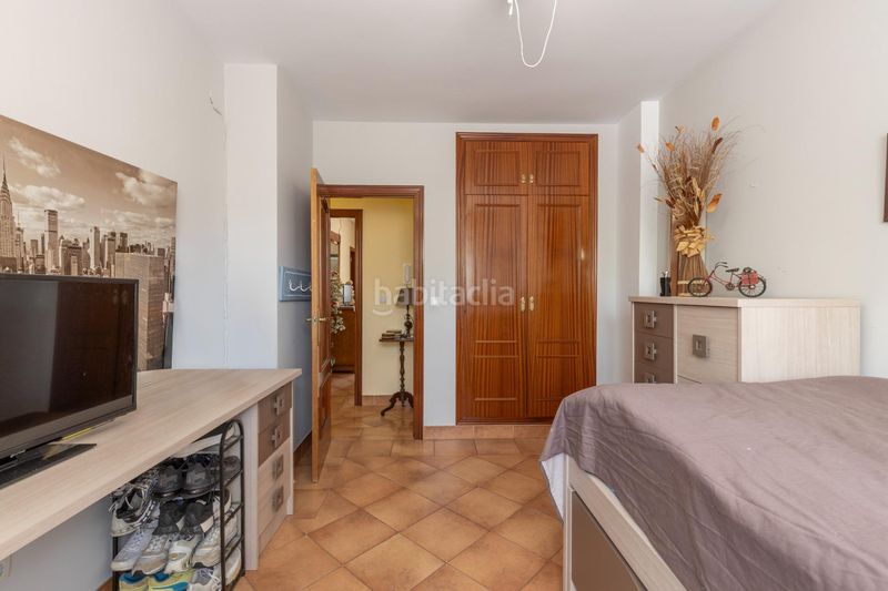 Foto e5559016-c618-4b96-a158-3842373f701d. Casa aparellada amb calefacció aparcament piscina a Gójar