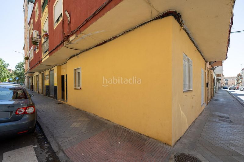 Foto c99d5461-ca76-4e3f-a3db-02304264905f. Pis amb calefacció a Barrio de Zaidín Granada
