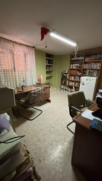 Foto b5432d28-4f3b-44be-8b04-537d88e2457b. Casa amb aparcament a Padul