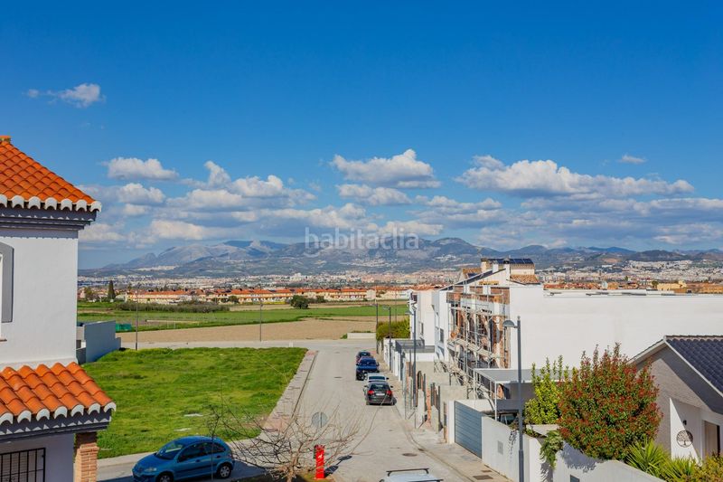Foto 0db05546-0c23-4d14-bb9a-f4ded03aacbe. Casa adossada amb aparcament a Cúllar Vega