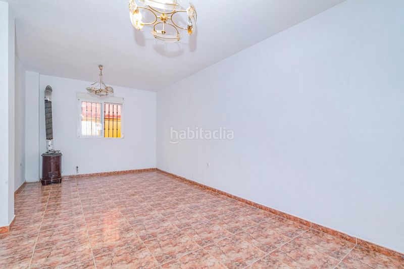 Foto 27be8b09-8692-463e-8cbe-7b26ac7fc1fd. Casa adossada amb aparcament a San Francisco - El Chorrillo Gabias (Las)