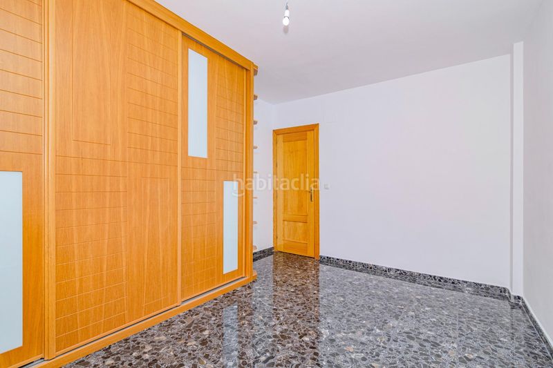 Foto 4ee9cdda-67ad-426e-8d36-67745b7b9c28. Casa adossada amb aparcament a Las Flores - Huerta Gabias (Las)