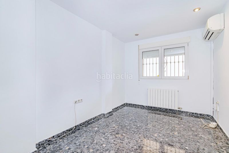 Foto 6d3c3814-40a6-4680-9352-c353a4fdd73b. Casa adossada amb aparcament a Las Flores - Huerta Gabias (Las)