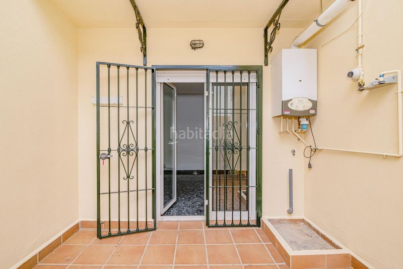 Foto ad21a3c6-637b-4366-821e-429551b19bf7. Casa adossada amb aparcament a Las Flores - Huerta Gabias (Las)