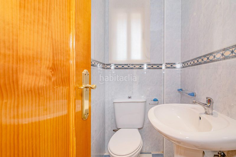 Foto cf857fea-b430-4fc8-b8be-56536368aab9. Casa adossada amb aparcament a Las Flores - Huerta Gabias (Las)