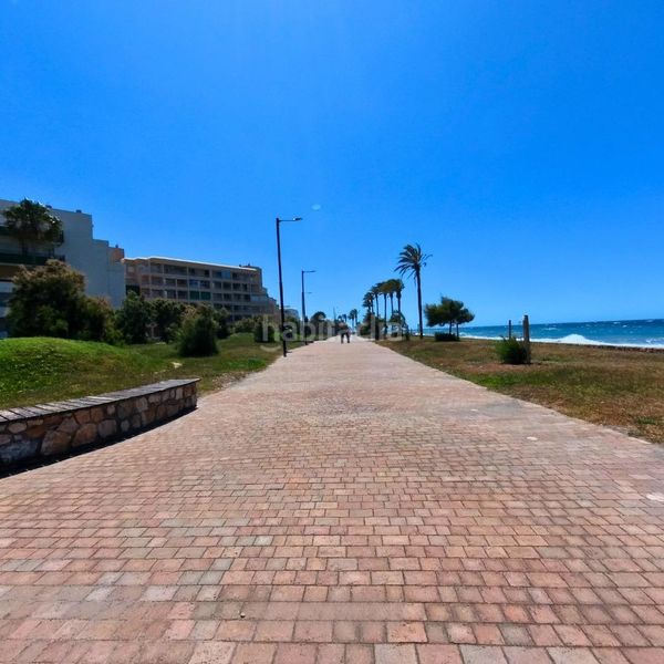 Foto b83fffeb-d0ea-414d-89a8-b95e18883465. Apartament amb piscina a Salobreña costa Salobreña