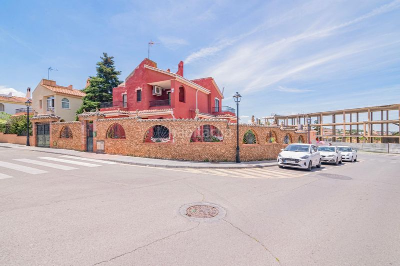 Foto f36d2480-c453-4f47-870f-45480f4dbb9f. Xalet amb calefacció aparcament a Ogíjares