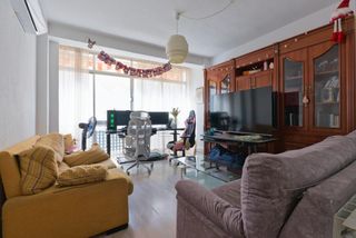 Pis  Calle de chueca. Bonito piso de 3 dormitorios junto calle alhamar