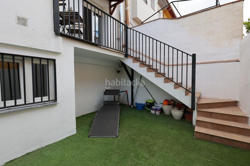 Foto d9bc4e3a-f6fc-484a-9c13-295212827cd7. Casa adossada amb calefacció a Cúllar Vega