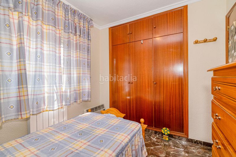 Foto a14d4e5e-233b-4504-8ee1-e8b5a25e3622. Casa adossada amb calefacció aparcament a Joaquina Eguaras Granada