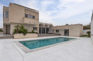 Chalet in Calle cariñena