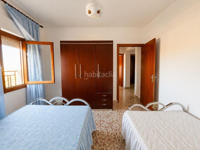 Foto 4292ba4b-c714-4457-8958-2fe5b25c43af. Casa amb aparcament a Padul