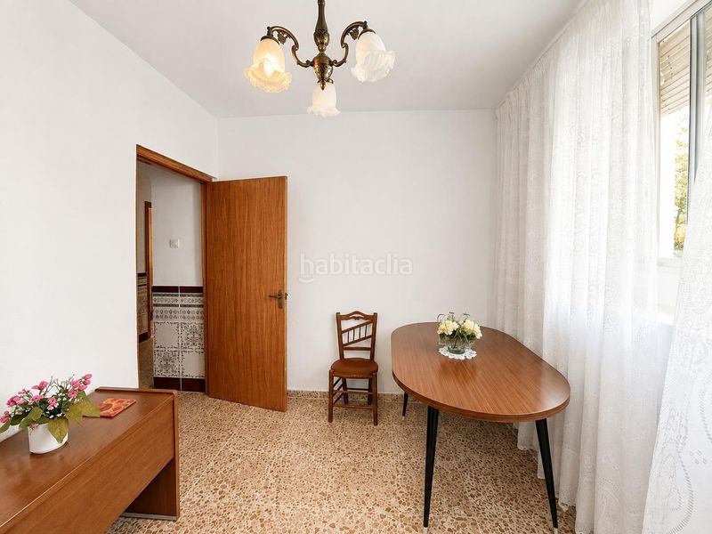 Foto 45d1911c-d879-4eb2-9953-60a1da2b2a1a. Casa amb aparcament a Padul