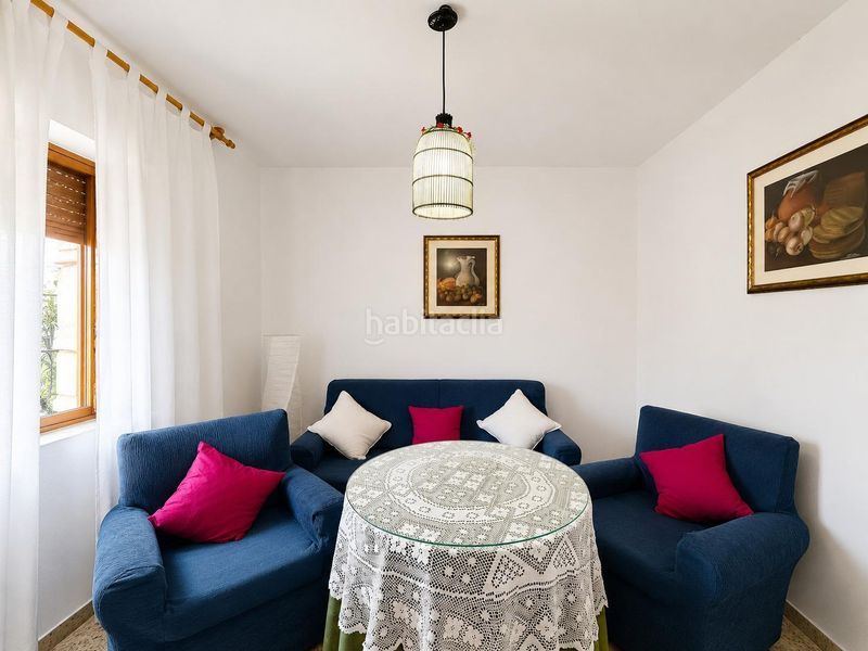 Foto 4aa88787-4d02-4abe-9ca6-d652e89954d0. Casa amb aparcament a Padul