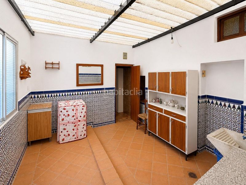 Foto 92b5006a-e860-480e-b964-513f264ed6e7. Casa amb aparcament a Padul