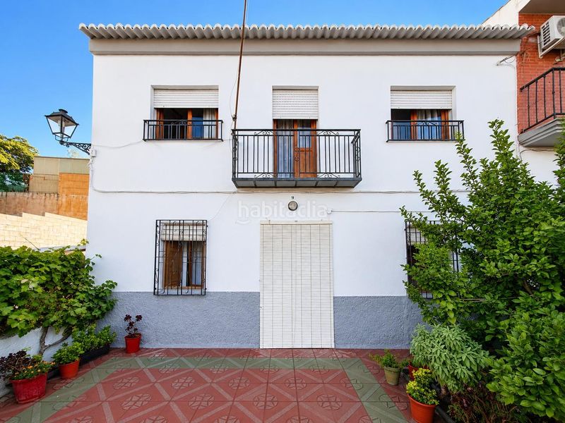 Foto a056c666-c2a5-457b-8ad5-e7868b90c372. Casa amb aparcament a Padul