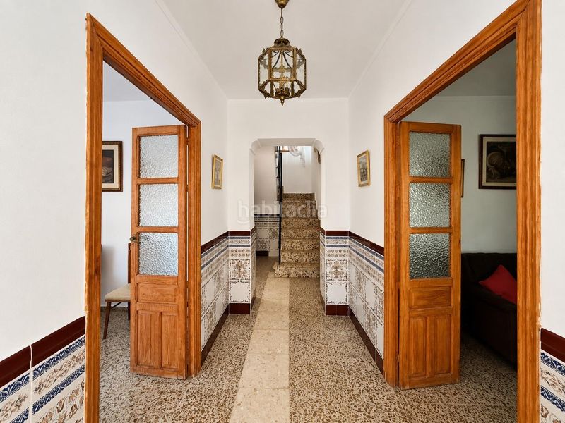 Foto a3edd180-0e13-45e2-8bc0-b046bd347a47. Casa amb aparcament a Padul