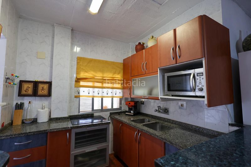 Foto edd42fa3-0e5e-49ee-acc7-d3d3e2e33933. Casa amb aparcament piscina a Cogollos de la Vega