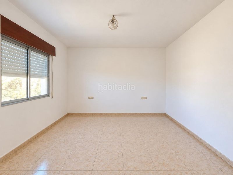 Foto 76abcf40-3161-4486-9547-2c1b0f0075cb. Casa amb aparcament a Valle (El)