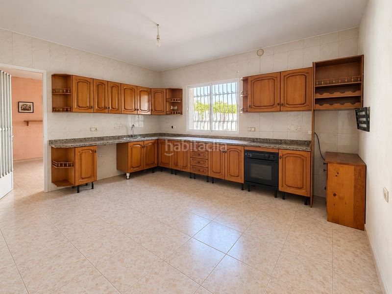 Foto 891a0dd3-619b-42cc-bba8-c1af57119b93. Casa amb aparcament a Valle (El)
