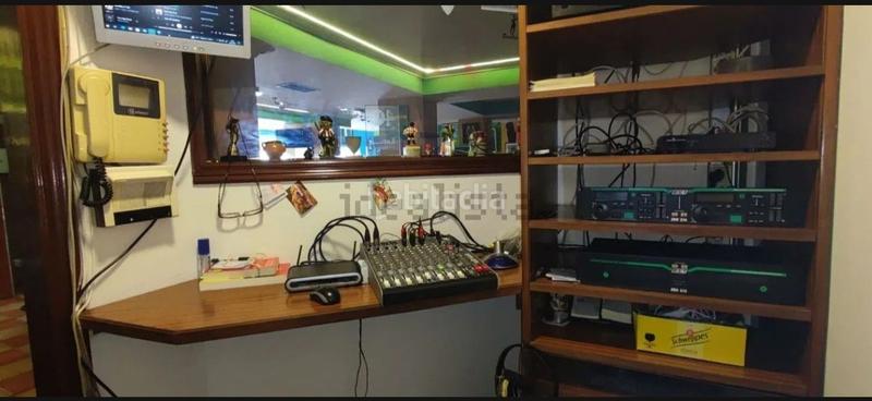 Foto c0def783-67b4-4a4f-af3c-7be40b59f3f7. Local comercial a virgen del puerto 1 a Zierbena