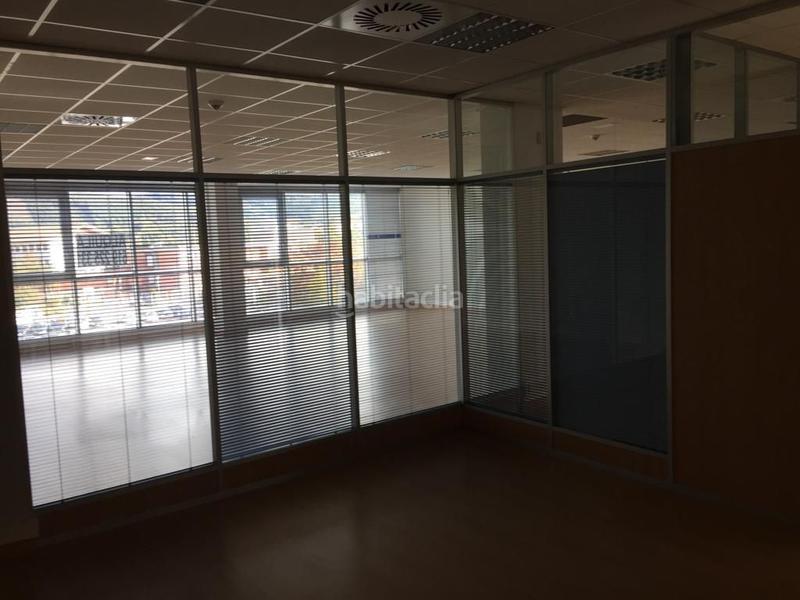 Foto 5144421c-efd0-4ddd-8b72-dca9af710163. Location bureau dans avenida txorierriko etorbidea 9 dans Derio