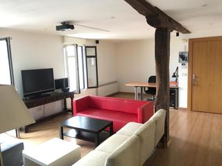 Pis en Zirgariak kaia 5. Vive junto a la ra de bilbao en un piso lleno de encanto!