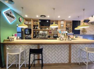 Local commercial à Alonsotegi. Oportunidad única en alonsotegi  bar en venta con altísima renta