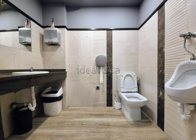 Foto a56222d6-677a-40b2-b425-bea98de42ff3. Local comercial a Alonsotegi