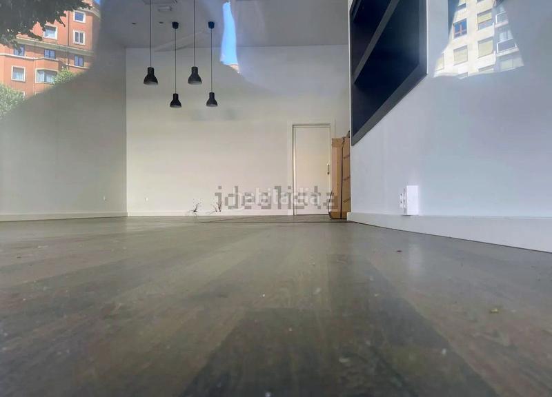 Foto e8b62ef8-0f1e-40ba-82a7-59d87d25964b. Lloguer local comercial a Basurtu Bilbao