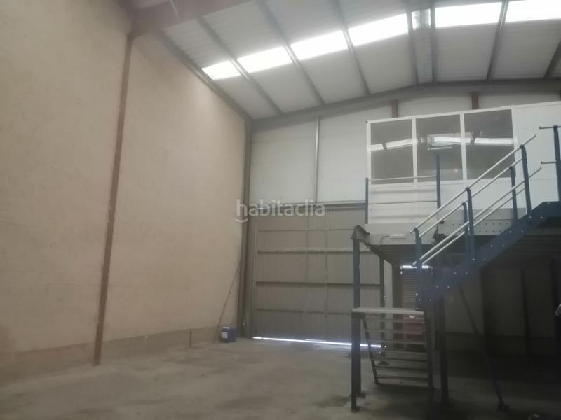 Foto f35a1b44-a1aa-4db5-9618-4147a85e3366. Fabrikhalle in san agustin 3 in Elorrio