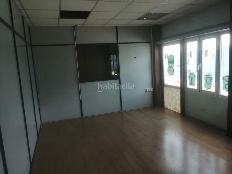 Foto fad6619c-d196-475f-9cf7-81c5cb70d6f0. Fabrikhalle in san agustin 3 in Elorrio