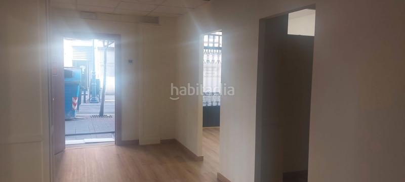 Foto 88420de5-dd95-46e6-bf7e-b5d44f6ef823. Alquiler local comercial en gipuzkoa 7 precioso local comercial en el Centro en Portugalete